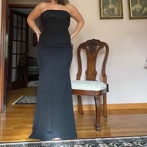 The Lulus Brilliantly Bold Black Strapless Mermaid size Medium